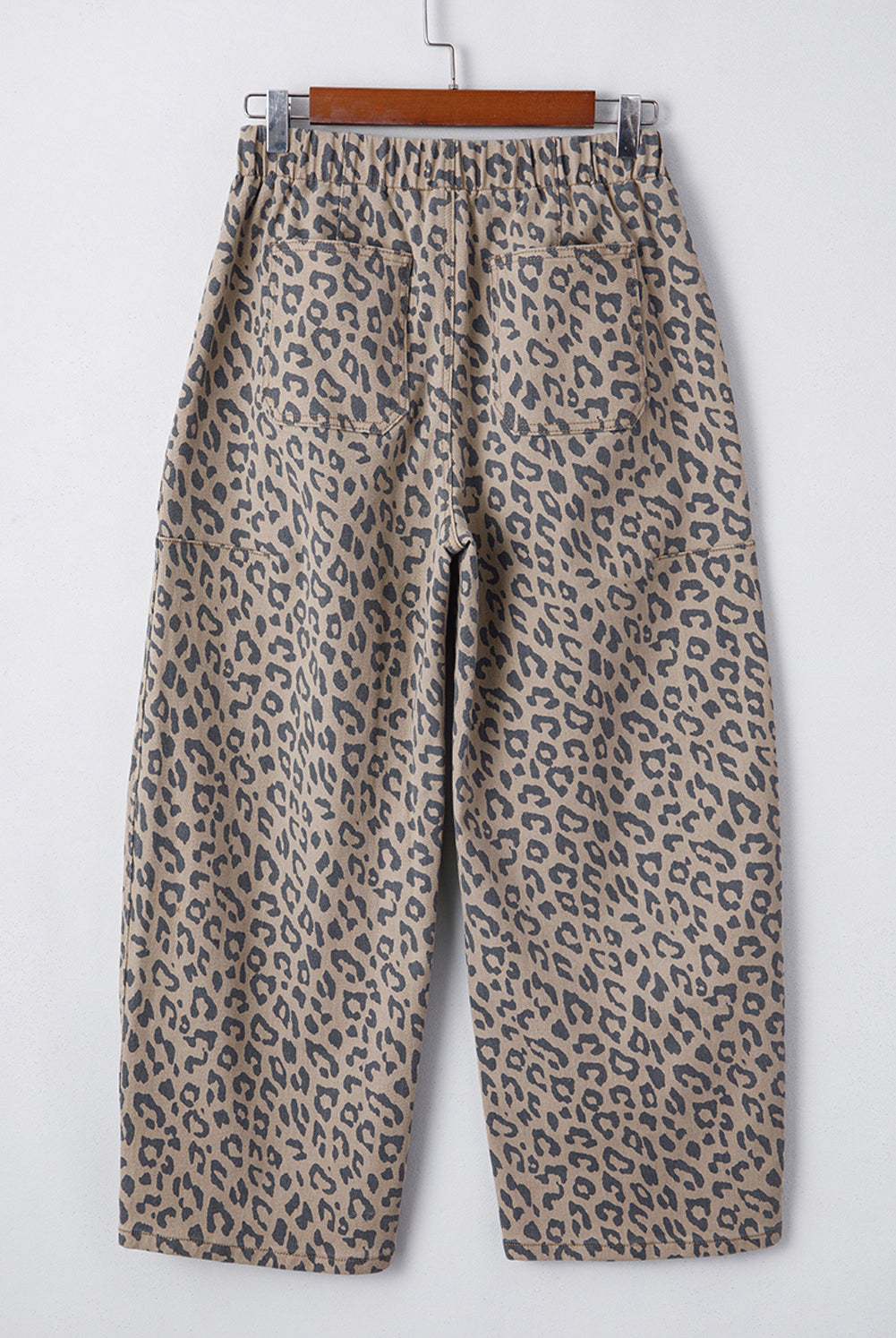 Women’s leopard print barrel leg cropped denim jeans with relaxed fit and ankle length
