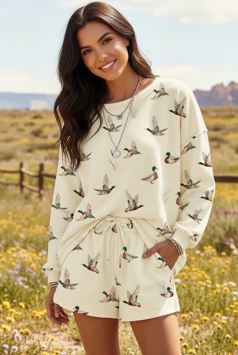 Cute duck print shorts set with long sleeve crewneck top, relaxed drawstring waist shorts and side pockets, women's matching outfit