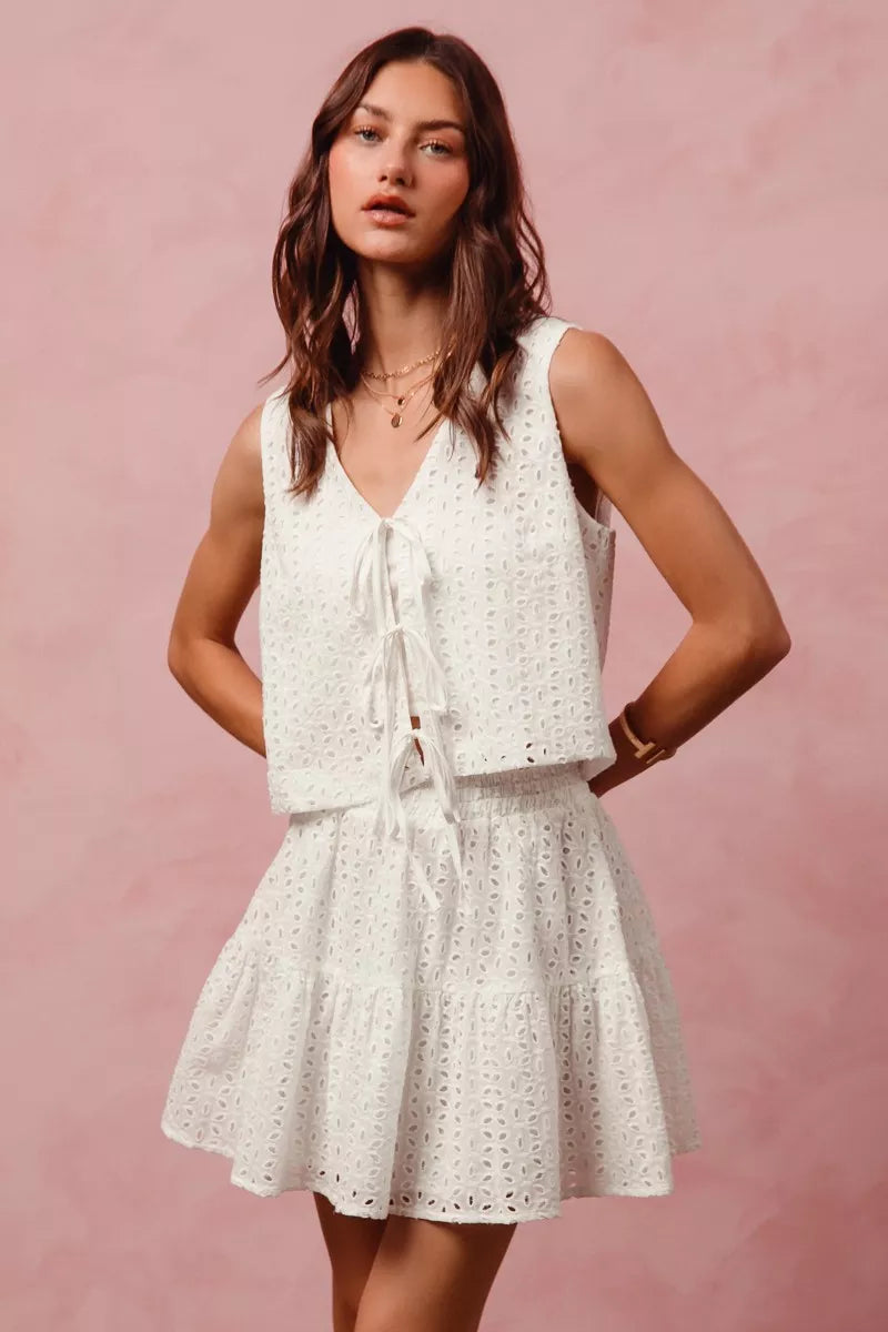 white FLORAL EYELET LACE TIE FRONT VEST AND MINI SKIRT SET detail