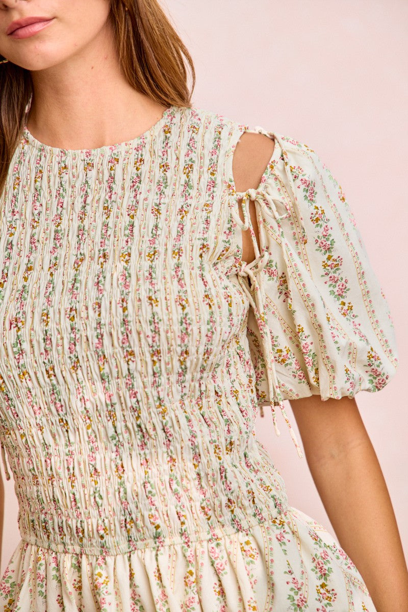 Garden Romance Convertible Dress with detachable puff sleeves in floral print puff sleeves close up