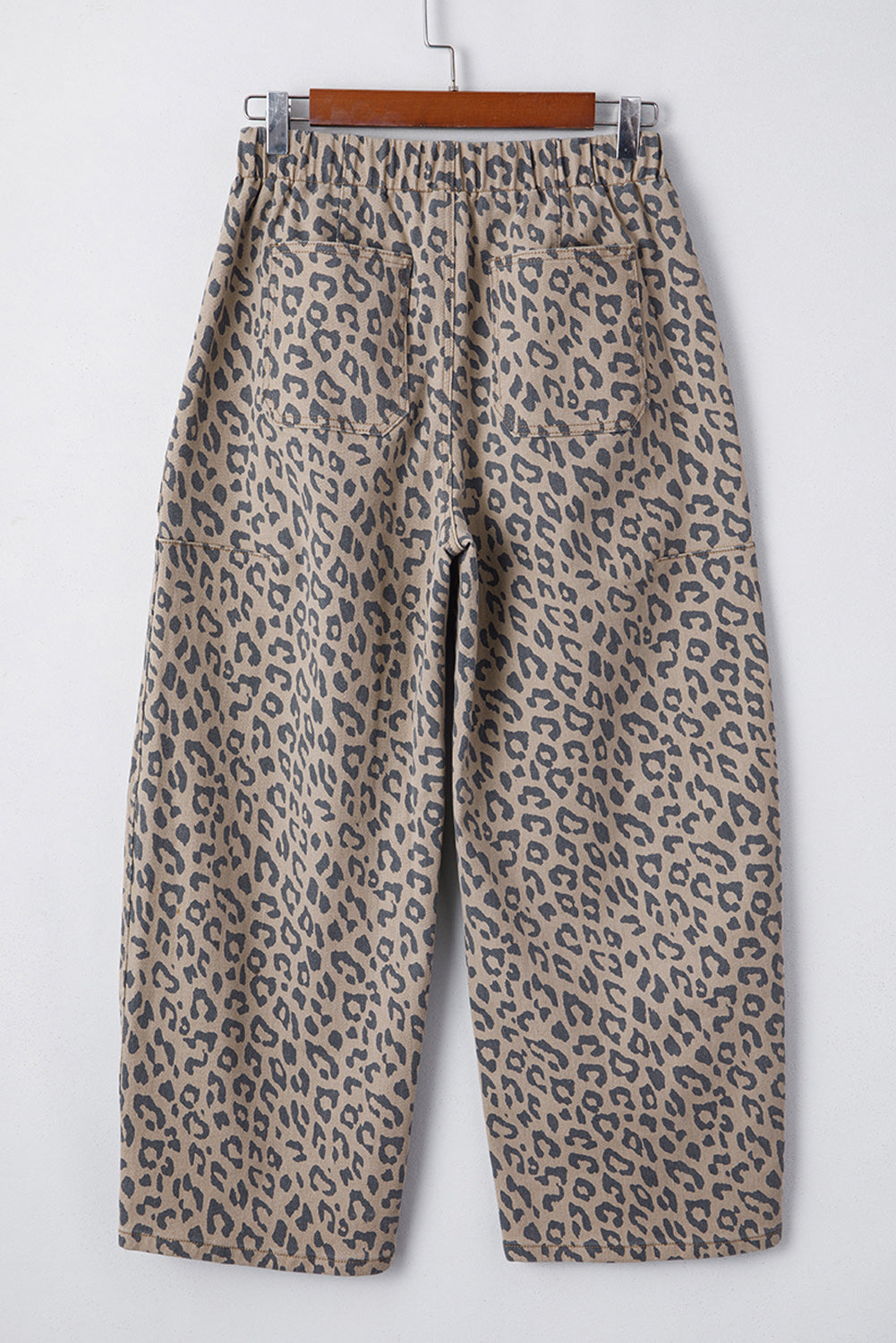 Women’s leopard print barrel leg cropped denim jeans with relaxed fit and ankle length