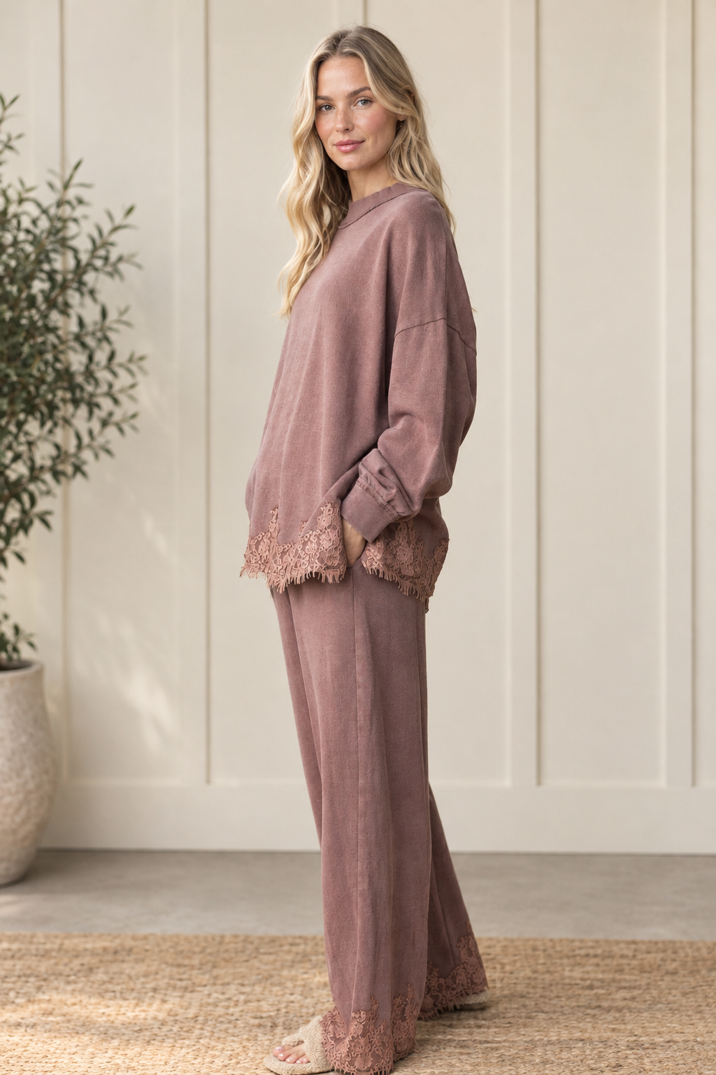 Full-length side pose