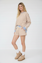 Khaki Top – Pocket Pose